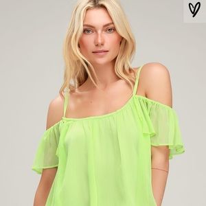 Lulu’s lime green off the shoulder top